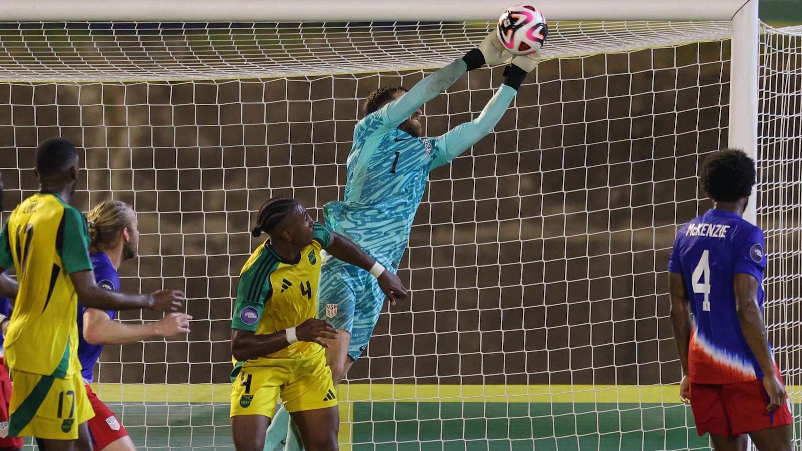 金在竞争激 金在竞争激