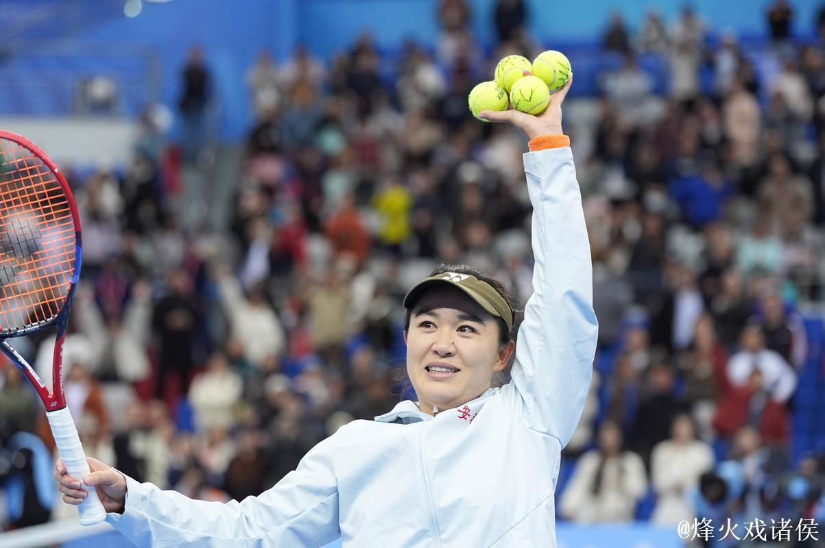 朱琳代表安徽队夺得十五运会网球女单冠军